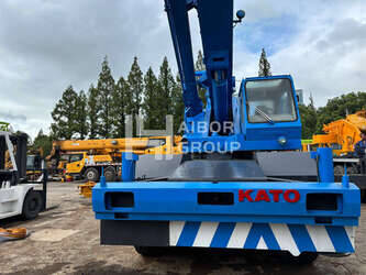 2022-kato-crane-45389951