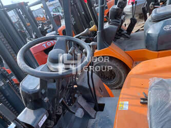 2023-tcm-fd30t7-45390014