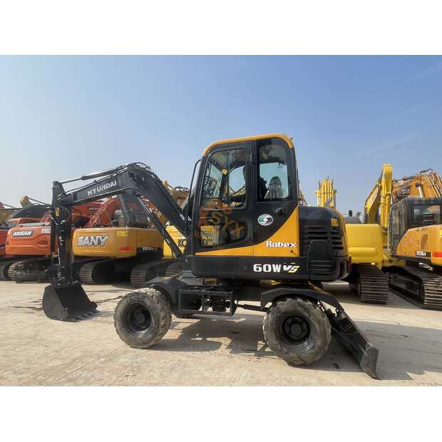 2022 هيونداي R60W-9-45390081