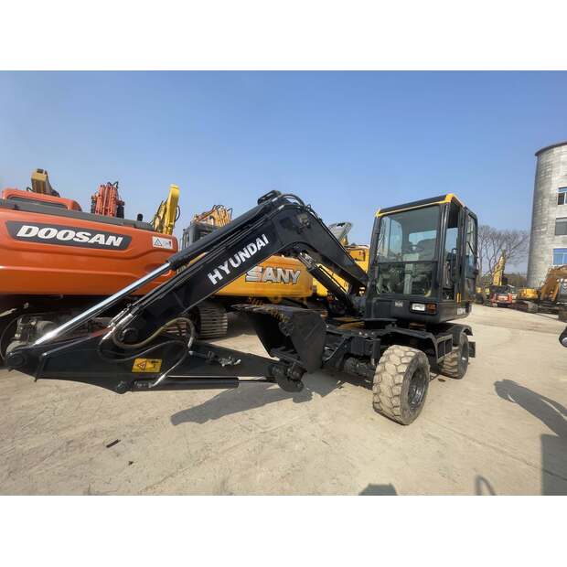 2022 هيونداي R60W-9-45390084