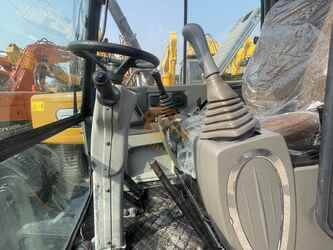 2022-hyundai-r60w-9-1414616-45390085