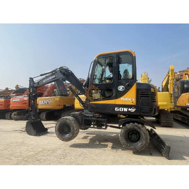 2022 هيونداي R60W-9-45390087