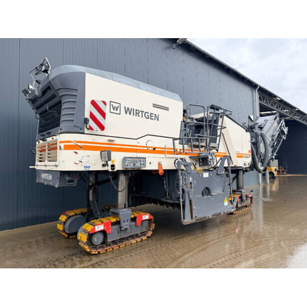 2018 Wirtgen W200I-45390616