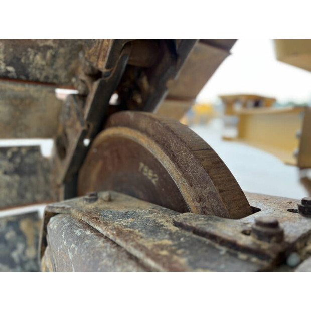 2011 كاتربيلر D6N LGP-45390918