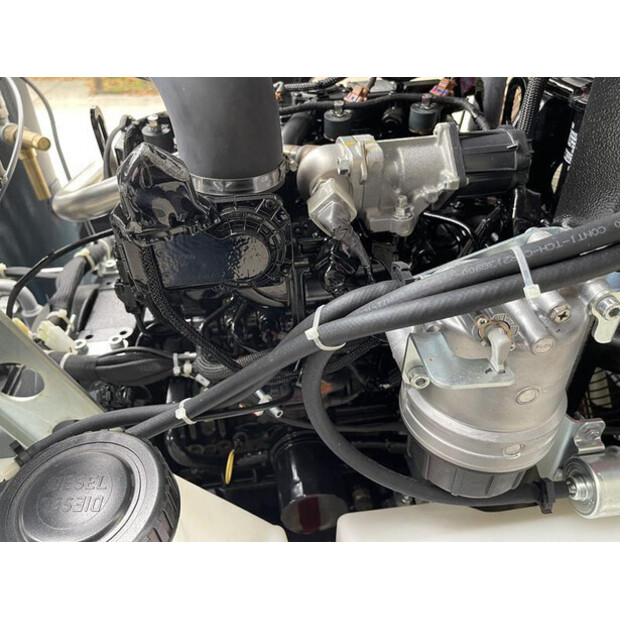 2023 كومبير C 38-45391845