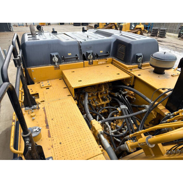 2017 Caterpillar 352F XE-45392129