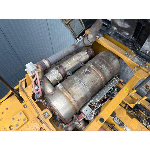 2017 Caterpillar 352F XE-45392136