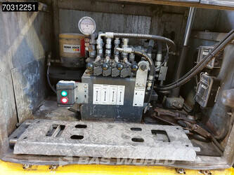 2012-mercedes-benz-actros-1842-1414680-45393375