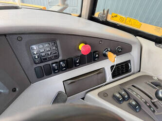 2015-volvo-a25g-1414696-45393921