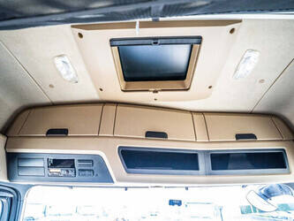 2018-mercedes-benz-actros-1843-1414757-45396170