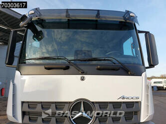 2024-mercedes-benz-arocs-3340-1389721-45396761