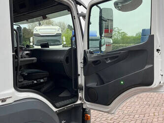 2017-mercedes-benz-atego-816-1414774-45396978