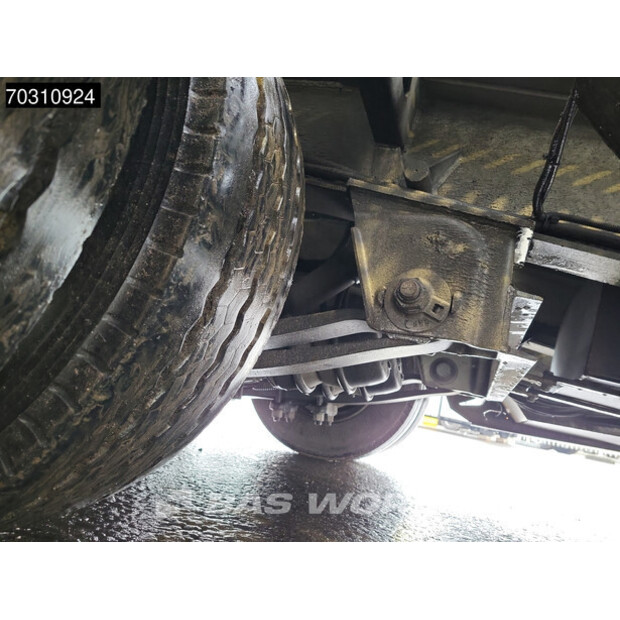 2024 Vega SAF-45397319