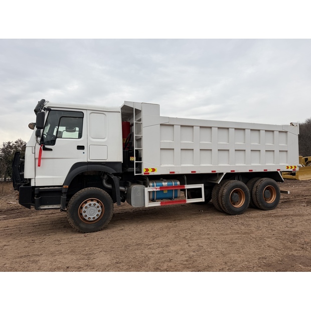 2024 Sinotruk 400-45409434