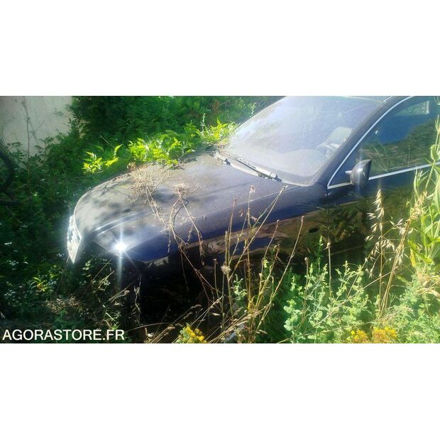 2002 أودي A6-45410189