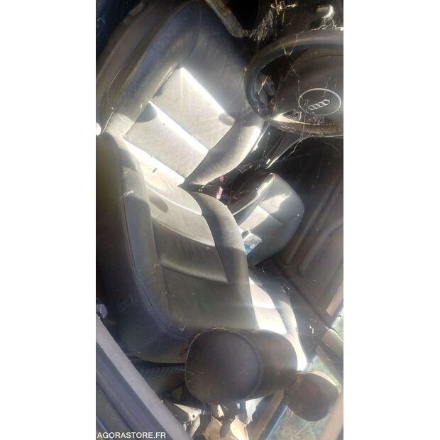 2002 أودي A6-45410194