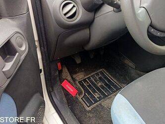 2007-fiat-panda-1414836-45410304