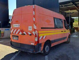 2011-renault-master-1414837-45410325