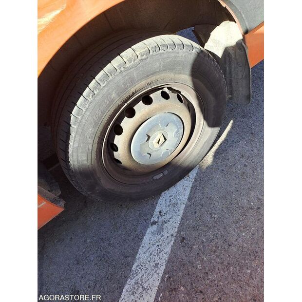 2011 Renault Master-45410329