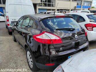 2013-renault-megane-1414845-45410395