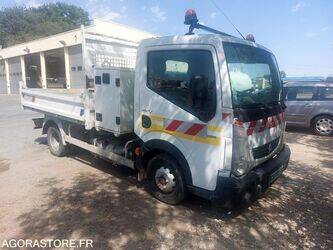 صورة ل شاحنات 2012 رينو Maxity