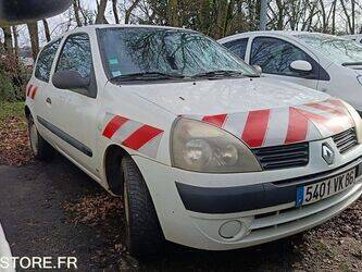 صورة ل سيارات 2005 رينو Clio