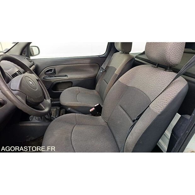 2005 رينو Clio-45410467