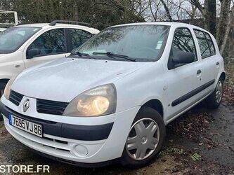 صورة ل سيارات 2005 رينو Clio