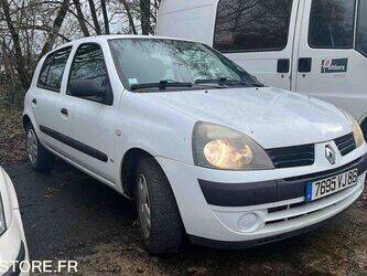 2005-renault-clio-1414877-45410611