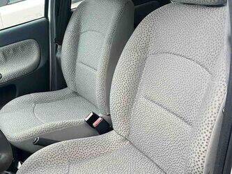 2005-renault-clio-1414877-45410619