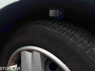 2005-renault-clio-1414877-45410627