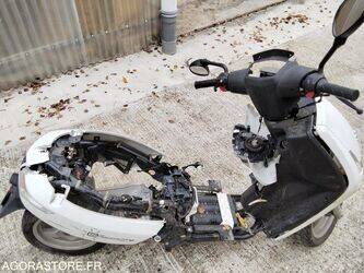 2020-peugeot-2-0-45410820