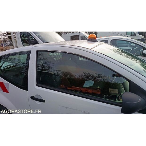 2009 سيتروين C2-45410908