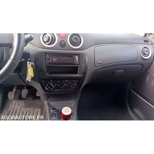 2009 سيتروين C2-45410909