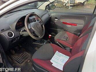 2009-citroen-c2-1414906-45410911