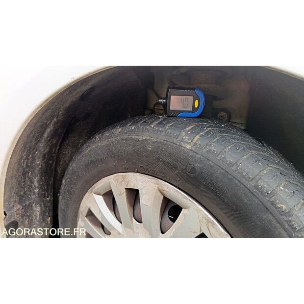 2009 سيتروين C2-45410917