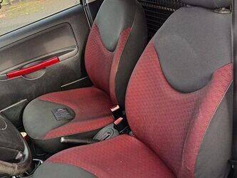 2009-citroen-c2-1414906-45410919