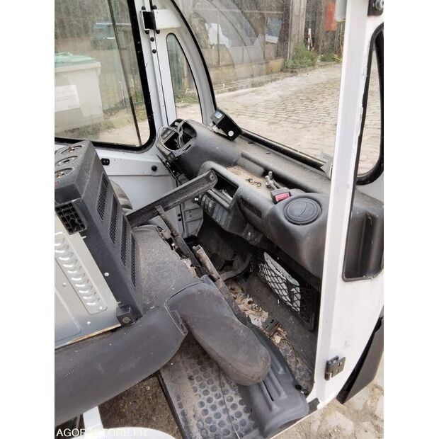 2012 جوبيل G3-45410937