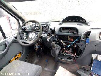 2005-mercedes-benz-sprinter-1414918-45410992