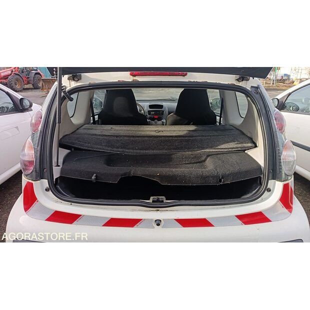 2011 سيتروين C1-45411002