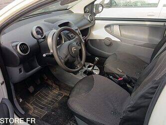 2011-citroen-c1-1414919-45411009