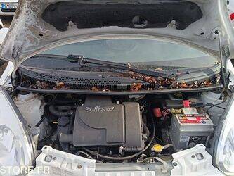 2011-citroen-c1-1414919-45411012