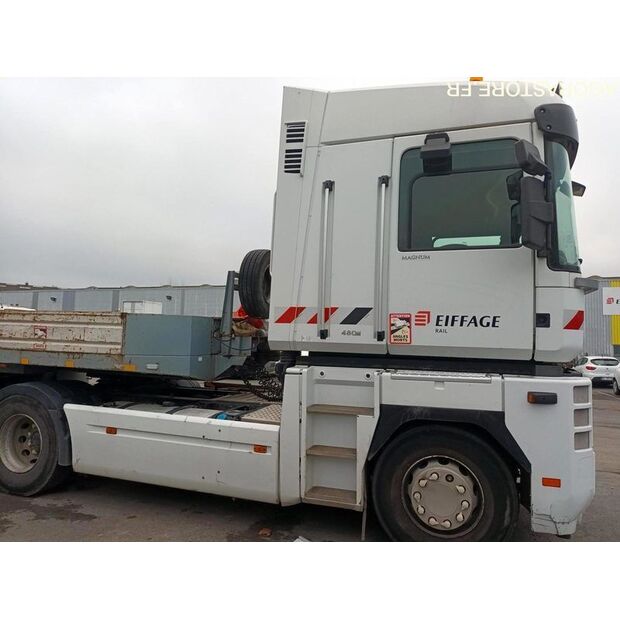 2011 Renault Magnum-45411033