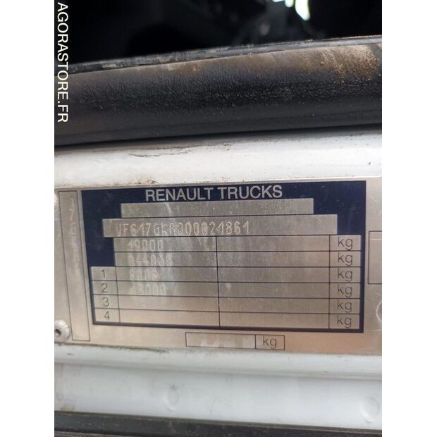 2011 Renault Magnum-45411038