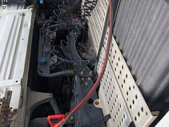 2011-renault-magnum-1414922-45411039