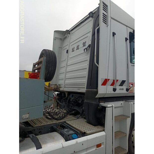 2011 Renault Magnum-45411040