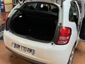 2011-citroen-c3-1414929-45411124