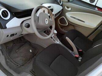 2018-renault-zoe-1414955-45411275