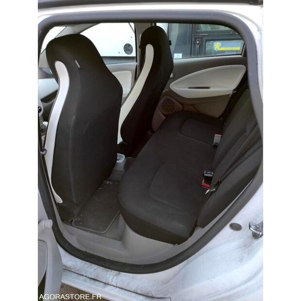 2018 رينو ZOE-45411276