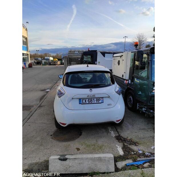 2018 رينو ZOE-45411277